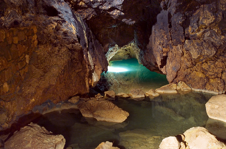 Natural Aquariums Caverns and Lagoons
